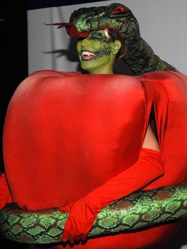 Heidi Klum Apple and snake